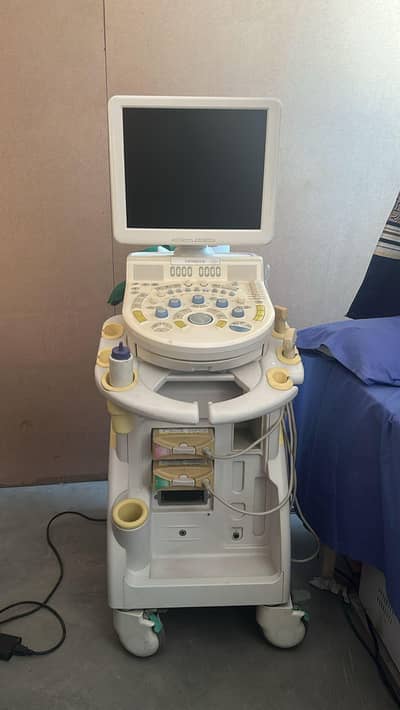 fresh condition ultrasound machine available for sale