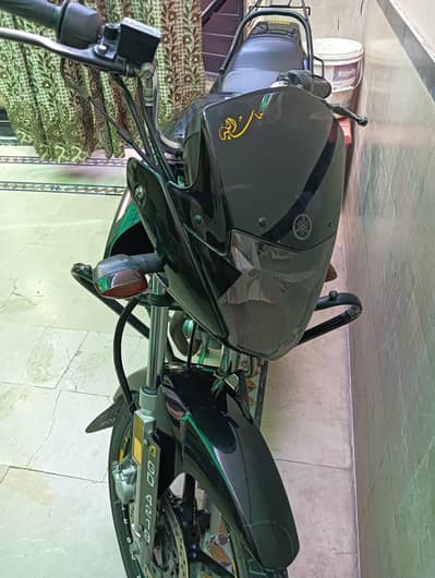 Yamaha ybr 125 low mileage and low price