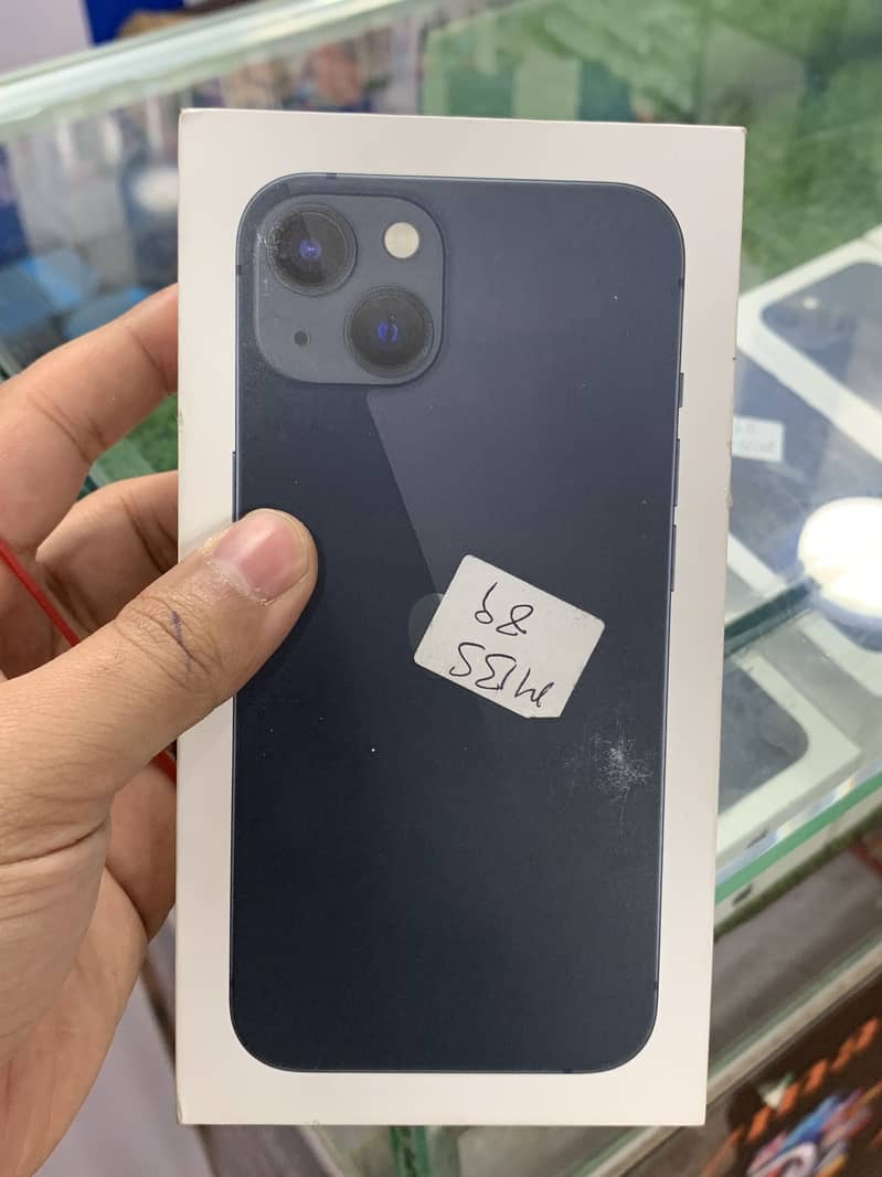 iPhone 13 0