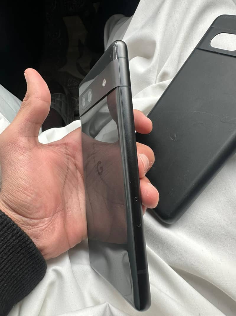 Google Pixel 7a 4