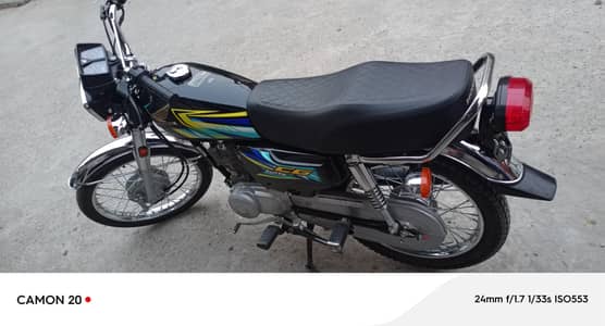 Honda 125 black colour 25/26