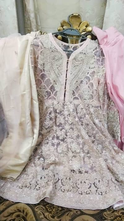 fancy suit party wear 1 time used size medium beautiful suit