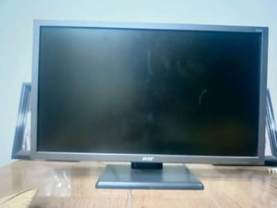 Moniter 25 inches Good condition