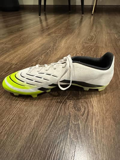 Adidas predator
