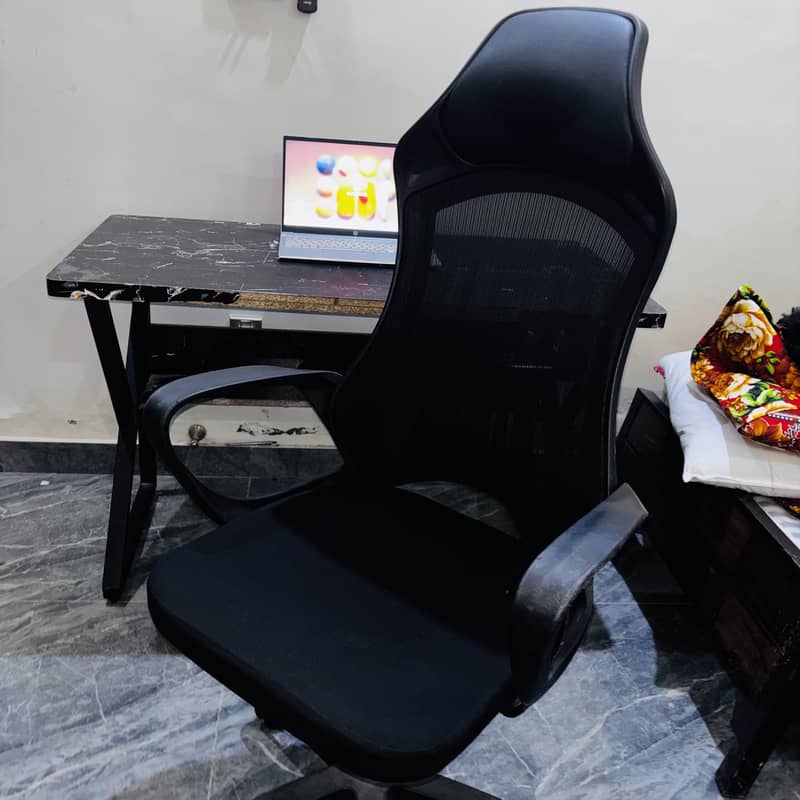 Study Table / Computer Desk with Drawer – 8/10 Condition 5