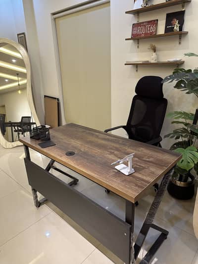 Office table  neat nd clean