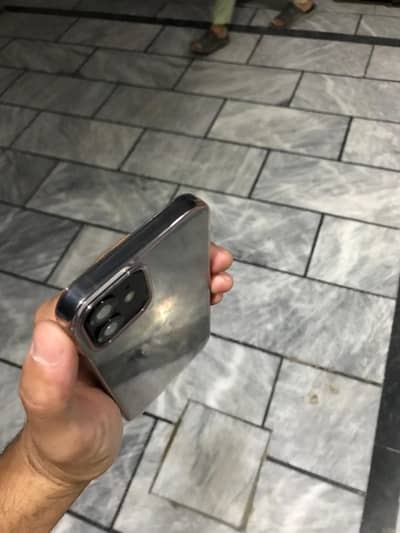 Apple iPhone 12