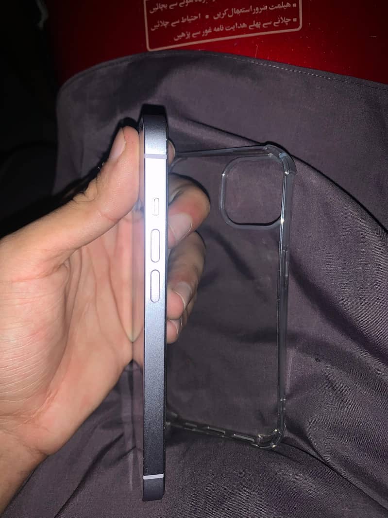 Apple iPhone 14 1