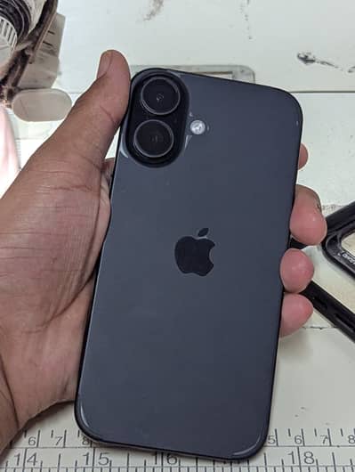 Apple iPhone 16 jv