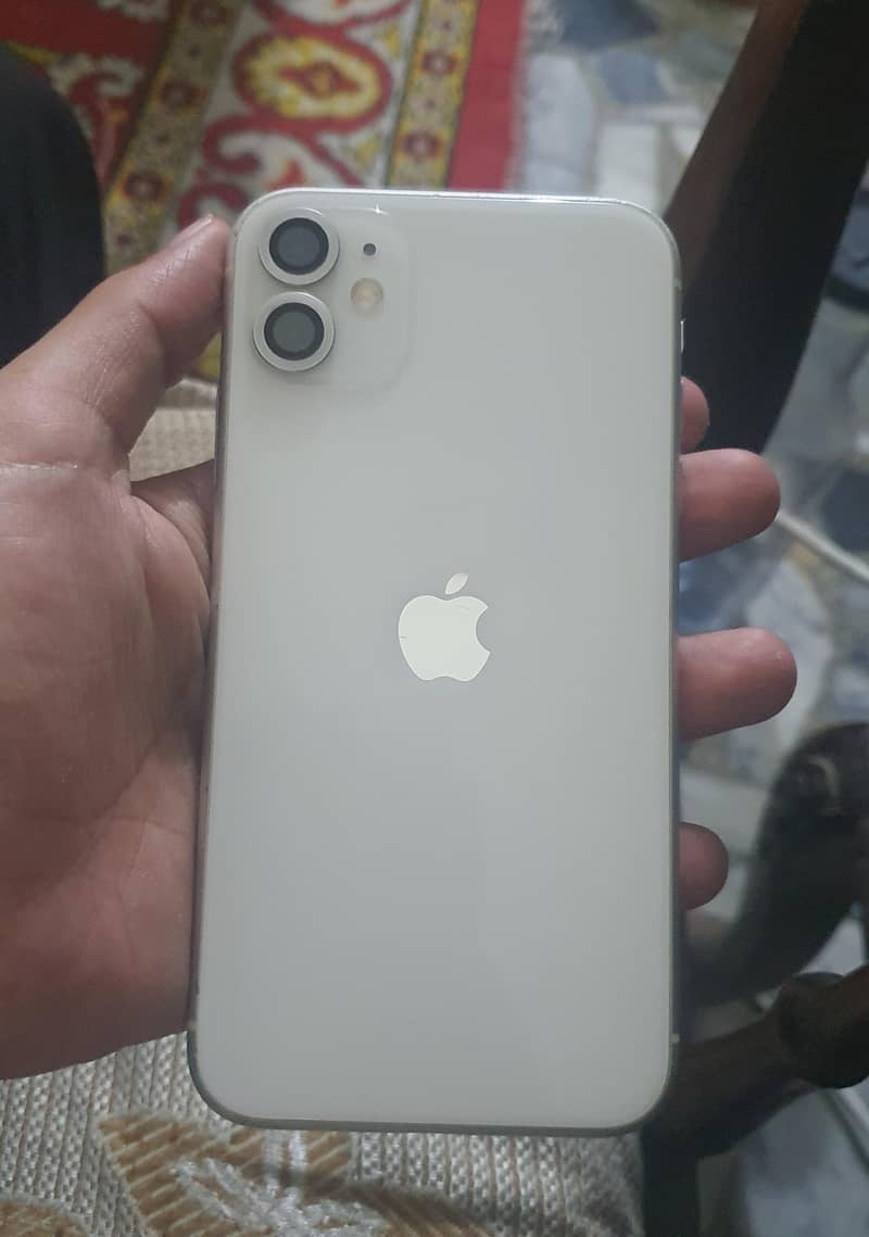 iPhone 11 2