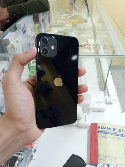 Apple iPhone 12