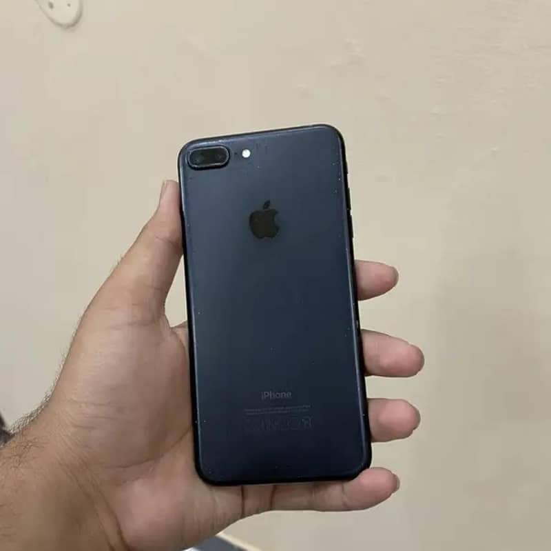 Apple iPhone 7 Plus 0