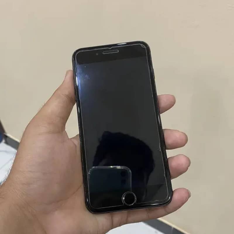 Apple iPhone 7 Plus 2