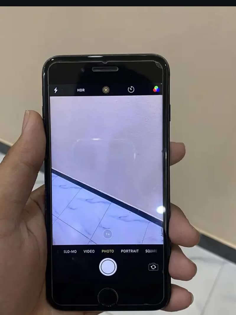 Apple iPhone 7 Plus 3