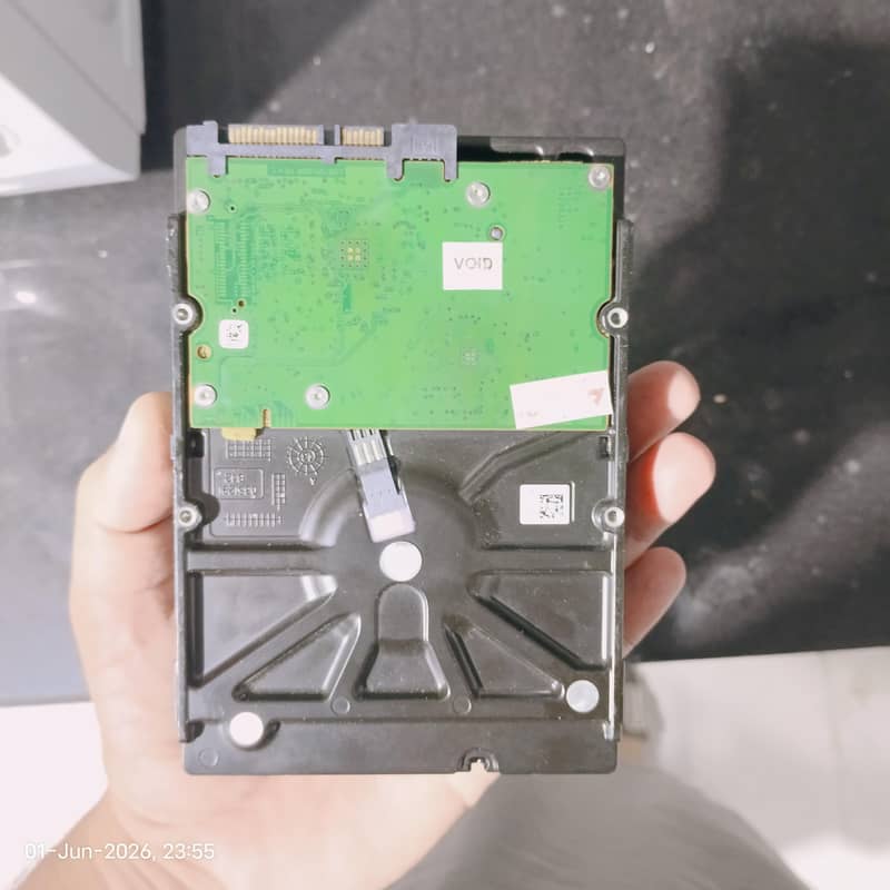 4 TB HARD DISK 1