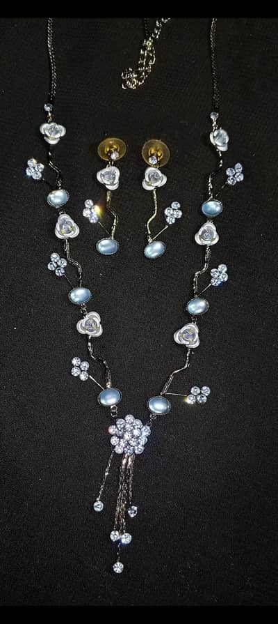 antique jewellery