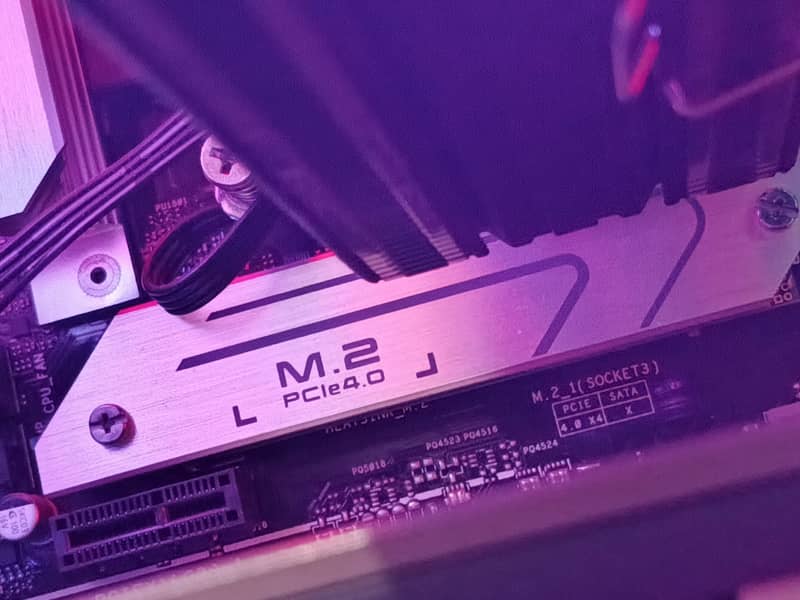 ULTIMATE GAMING PC+MONITOR 3