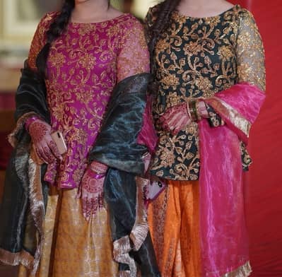 2 mehendi dresses. used for 2 hours