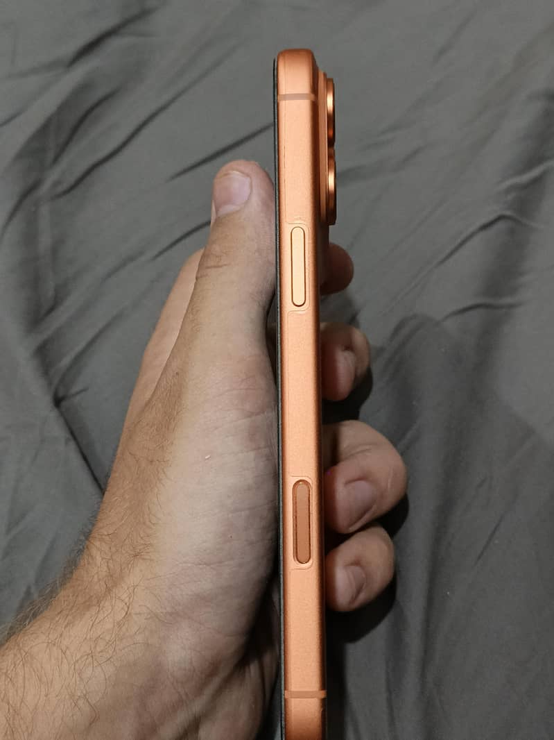 Apple iPhone 17 Pro Max 1