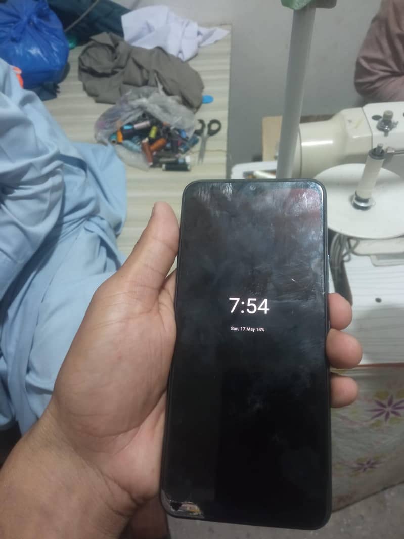 Vivo V21e 4