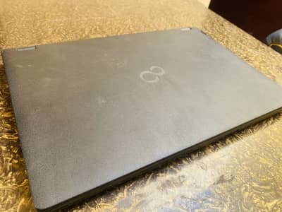 FujiTsu corei5 7genration