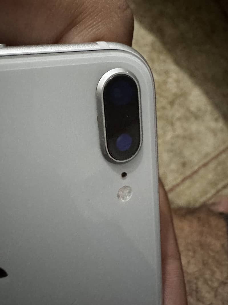 Apple iPhone 8 Plus 5