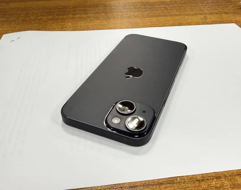 Apple iPhone 14 3