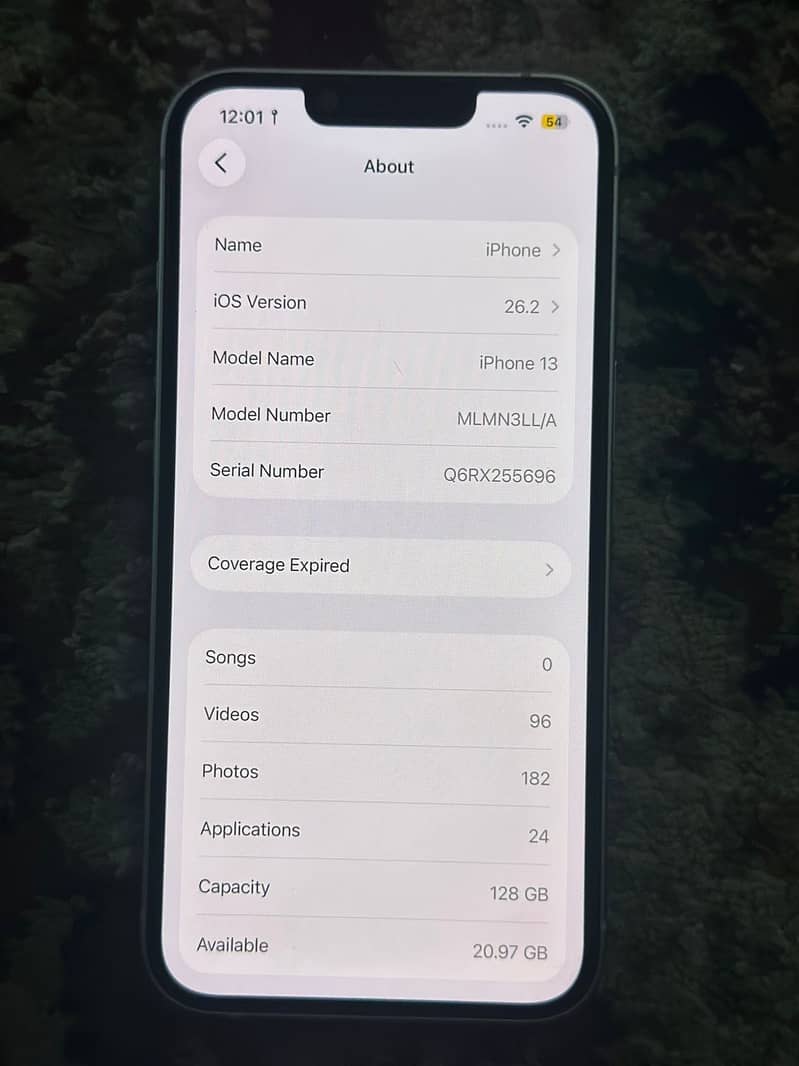 Apple iPhone 13 5