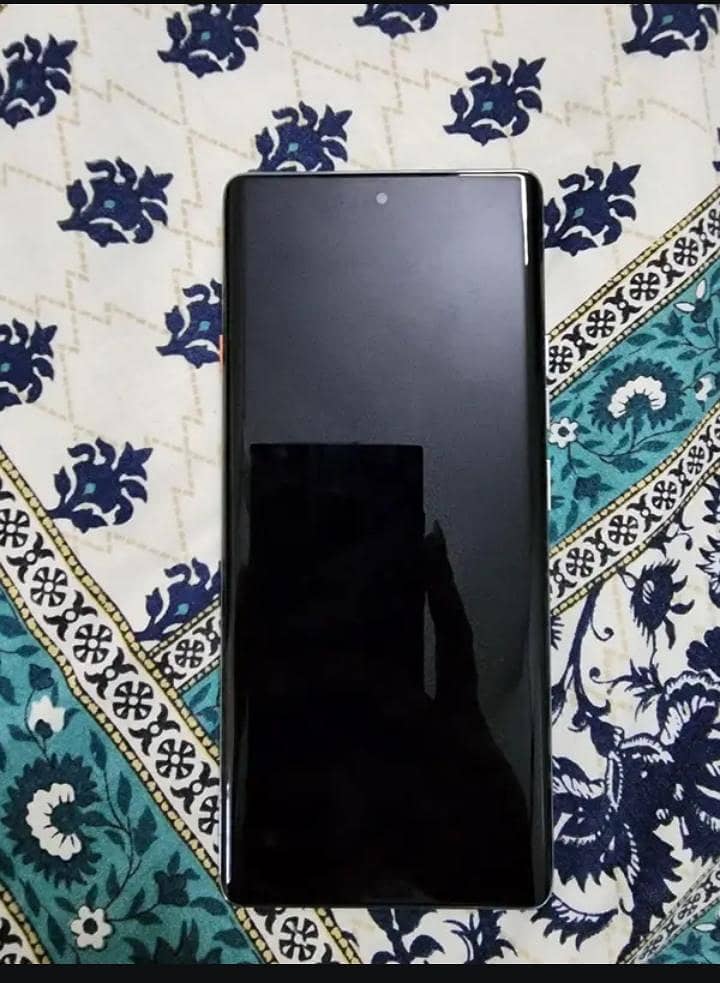 Tecno camon 40 pro 1