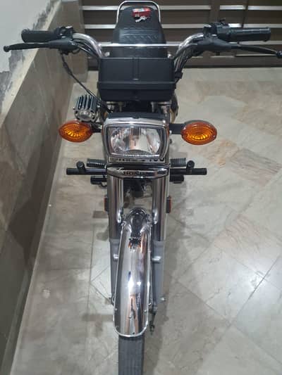 honda 125 special edition 24/25 model
