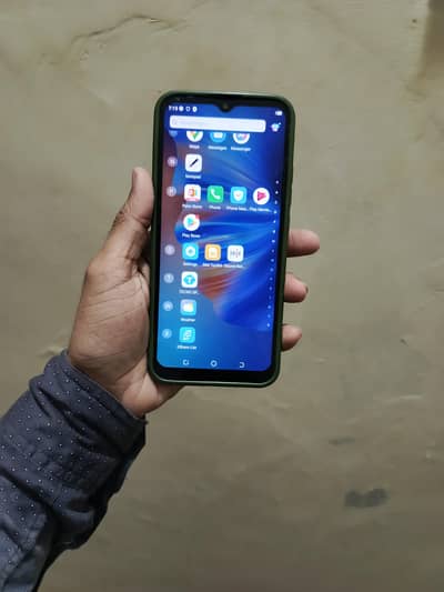 Tecno spark 6 go 4/64 all okay no any fault 03172914918