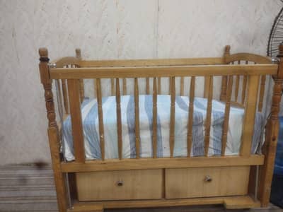 baby cot