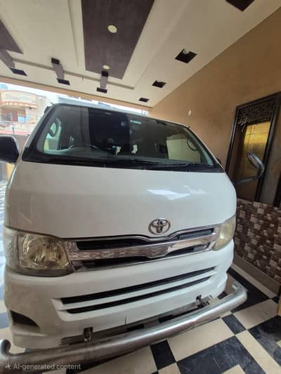 Toyota Hiace 2011