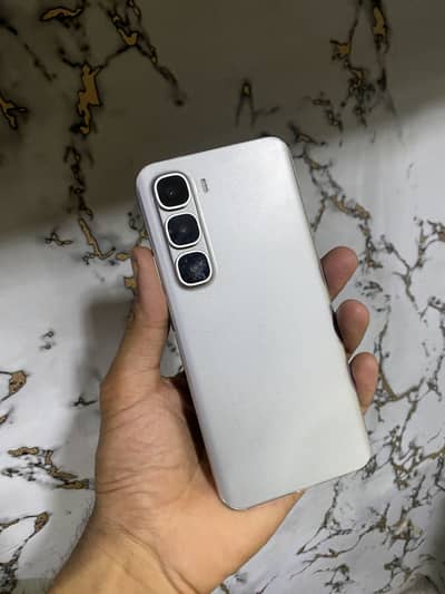 Infinix Hot 60 pro plus 8/256