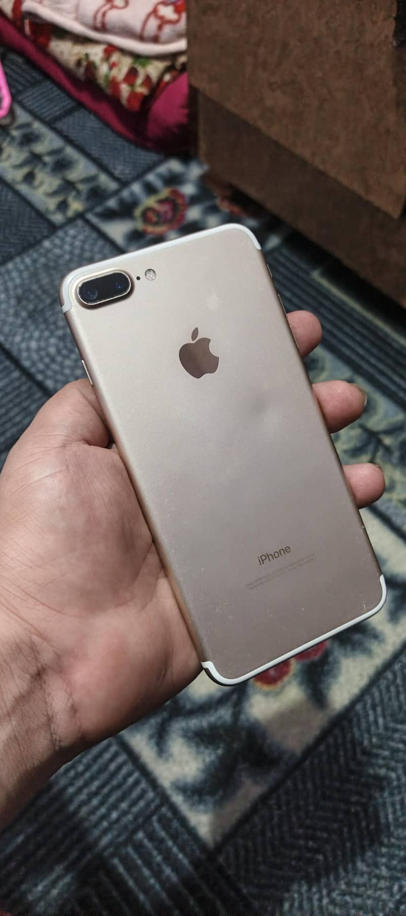 Apple iPhone 7 Plus 1