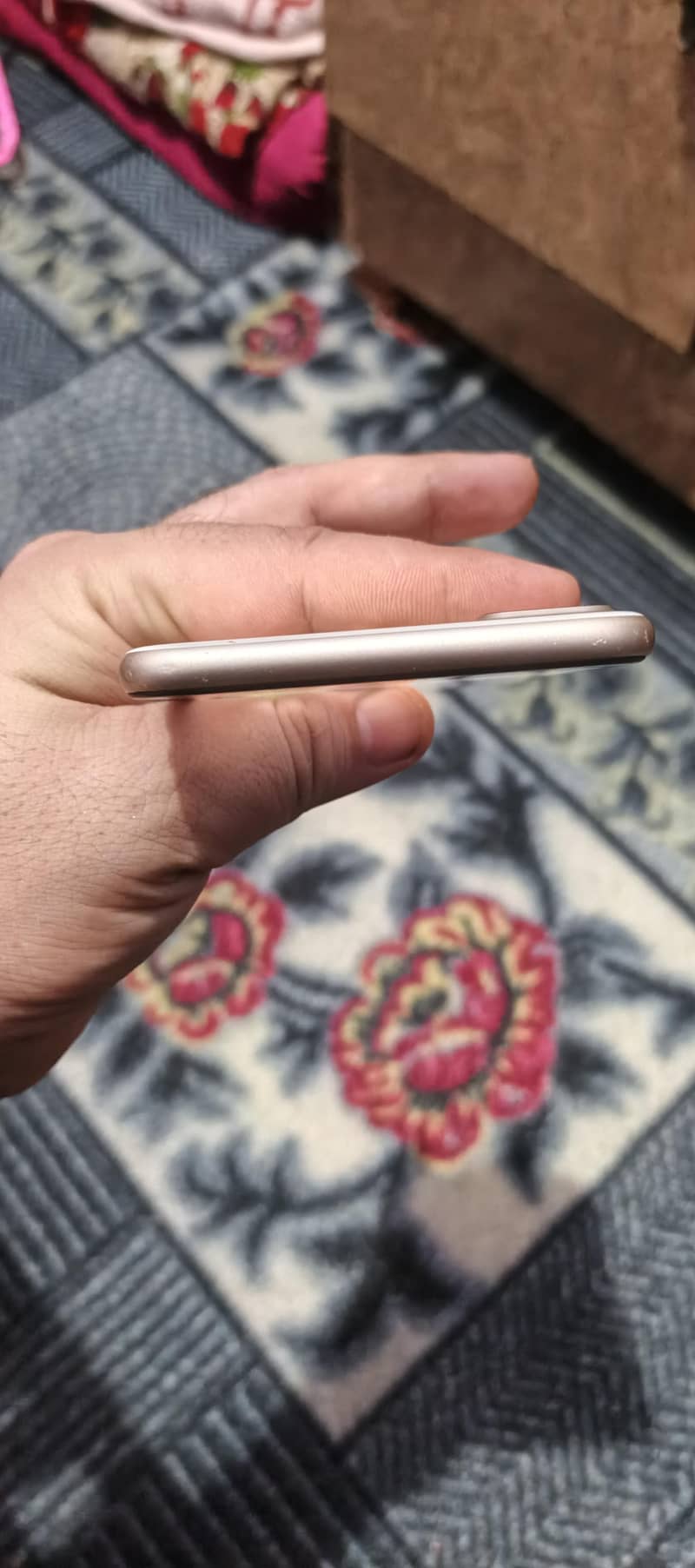 Apple iPhone 7 Plus 6