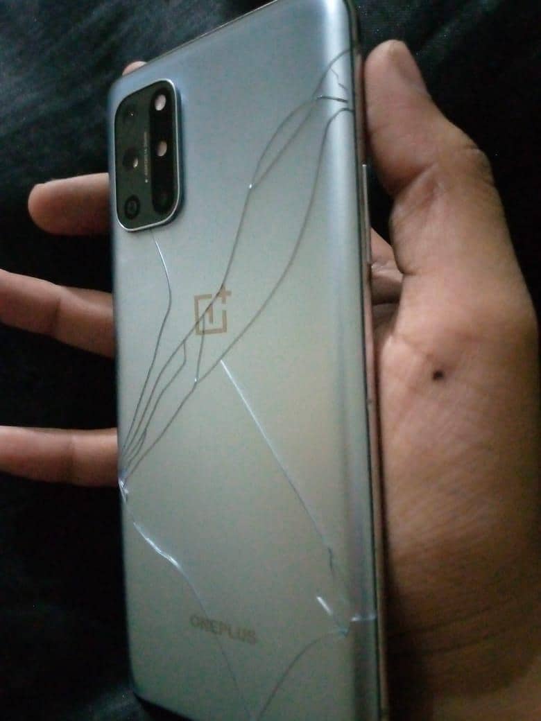 One Plus 8T 4