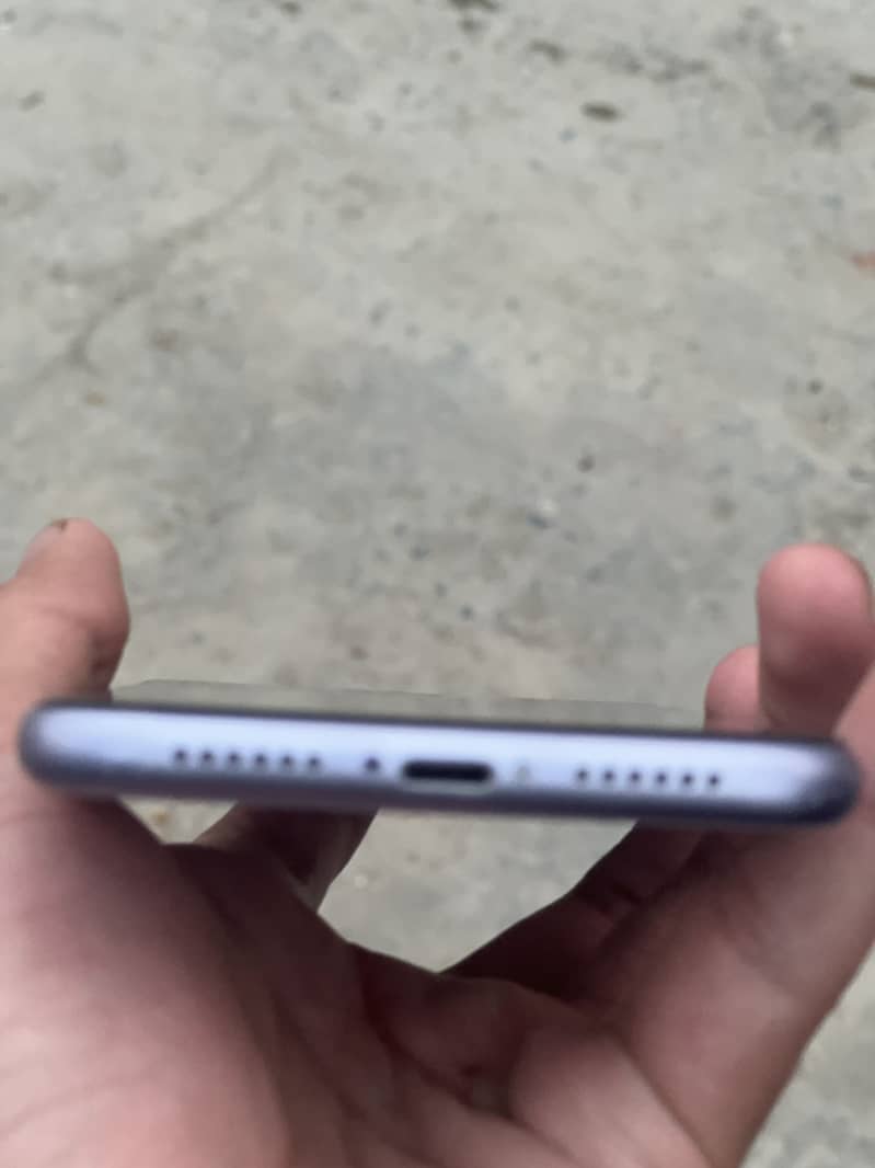 iPhone 11 1