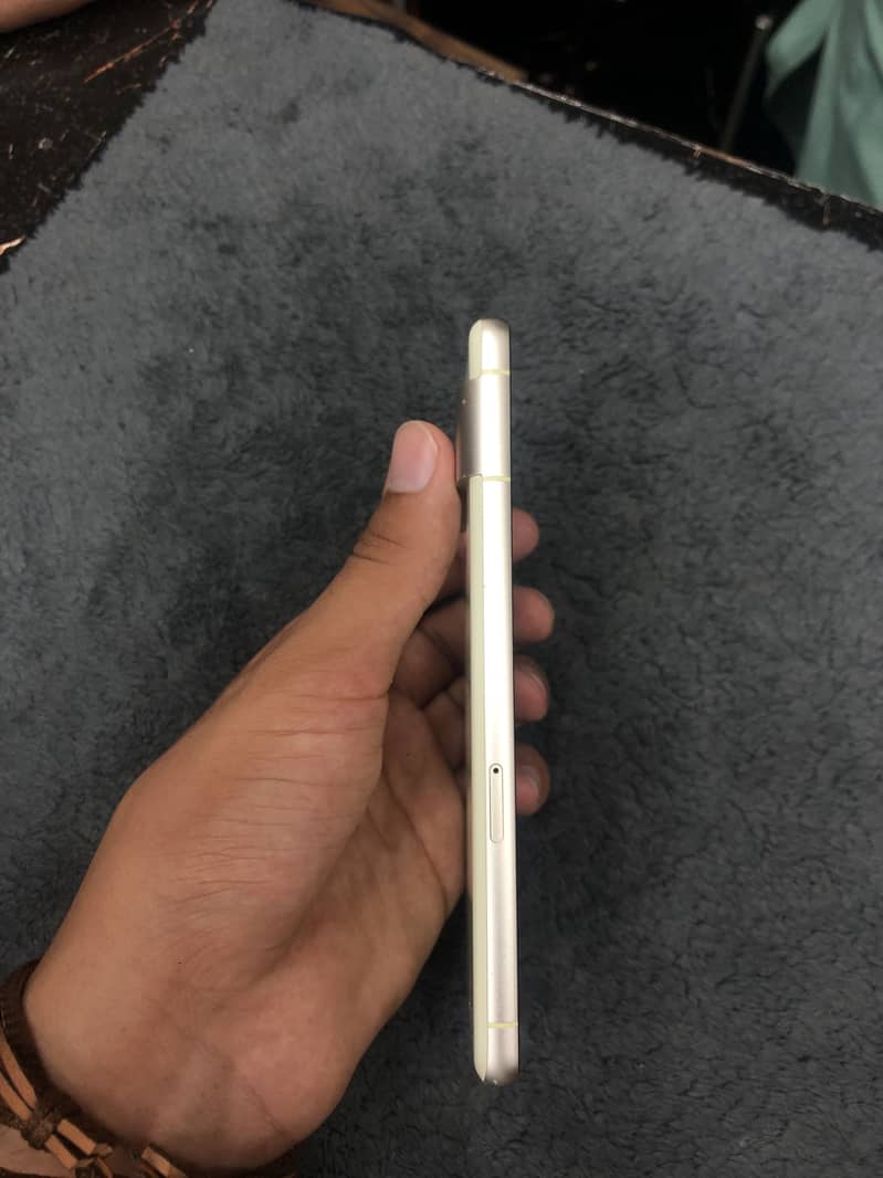 Google Pixel 7 3