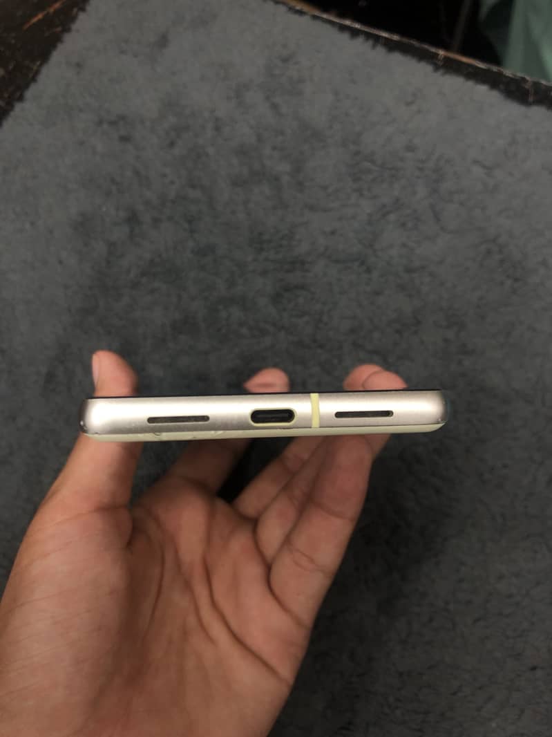 Google Pixel 7 5