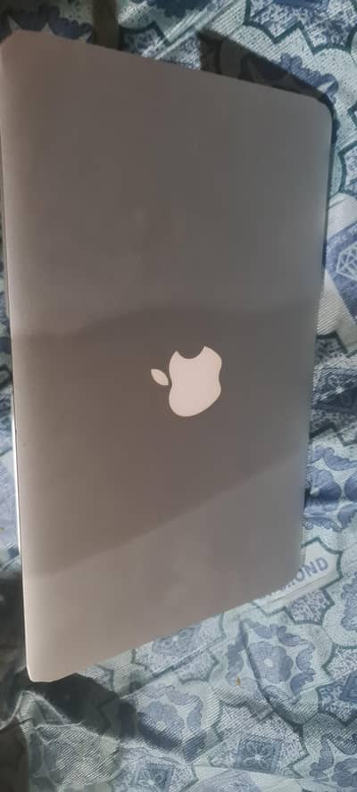 A1465 macbook