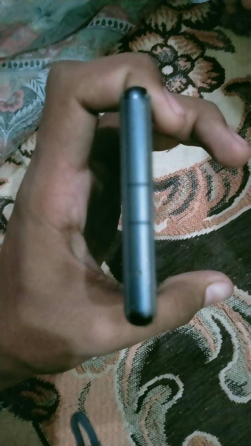 Google Pixel 7a 4