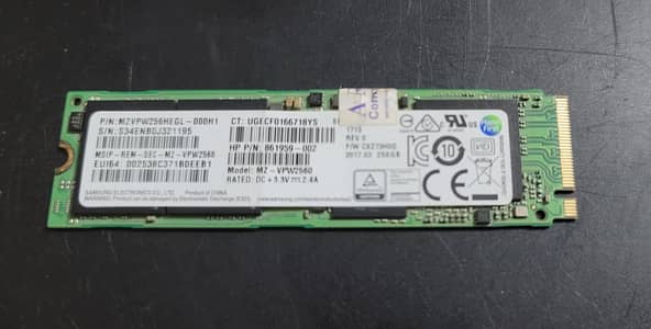 Samsung SM961 256GB M. 2 NVMe PCIe internal SSD