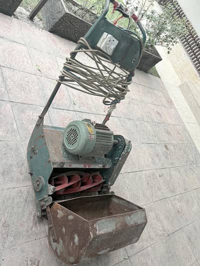 Electric Lawn Mower for Sale – Excellent Condition