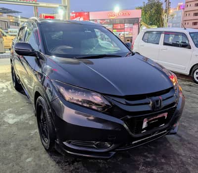 Honda Vezel 2014 (reg 2020) Top variant Z sensing black interior
