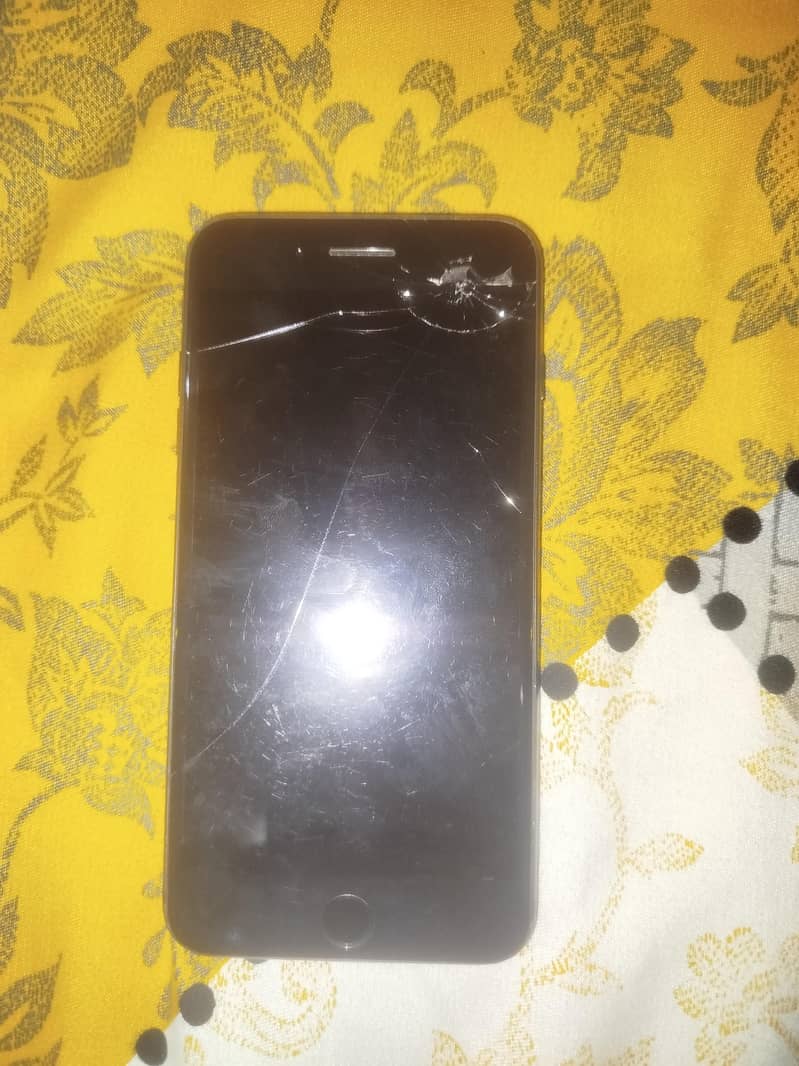 Apple iPhone 7 Plus 1