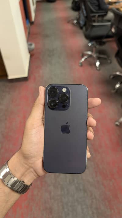 iPhone 14 Pro 256 gb approved only kit