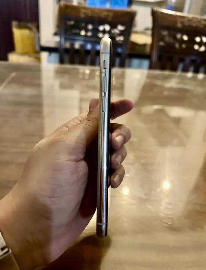 Apple iPhone X 1