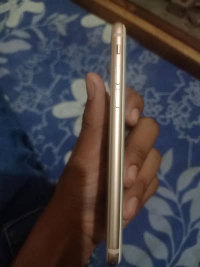 Apple iPhone 8