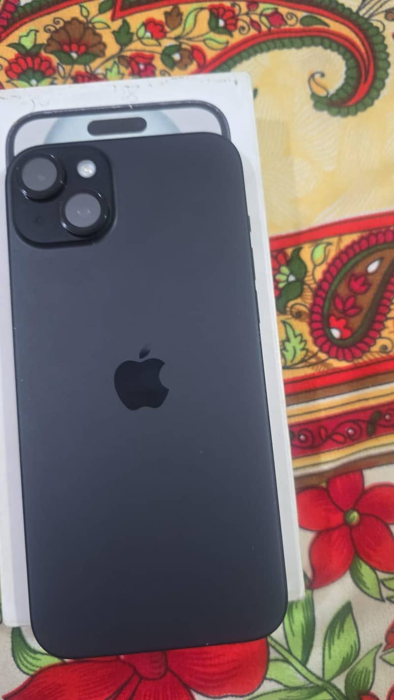 Apple iPhone 15 plus 2